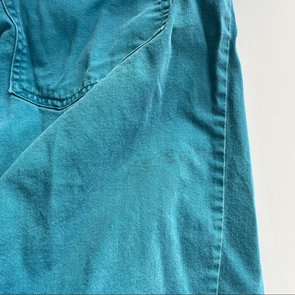 SOLD Vintage Levi’s Teal Blue Button Down Work Shirt - Picture 8 of 9